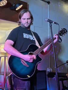 Dave Howell - Acoustic Guitar and Vocals. Solo Artist, Salisbury Wiltshire.